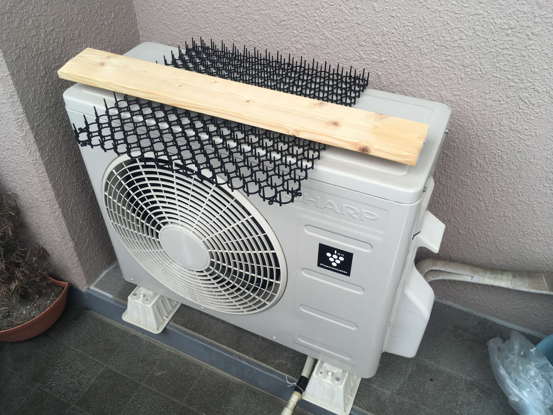 エアコン 室外機開け 方 – 2階のエアコン室外機 設置場所 – HEJDT